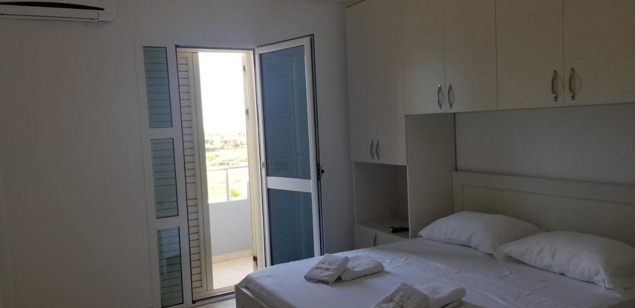 Apartments Rezidenca Sinani Орикум Екстериор снимка