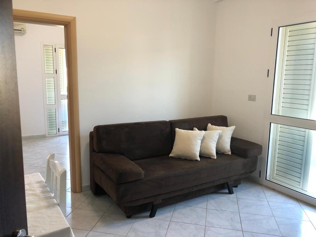 Apartments Rezidenca Sinani Орикум Стая снимка