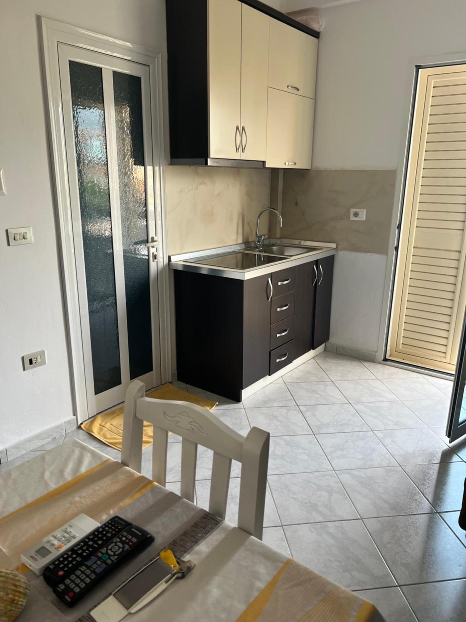 Apartments Rezidenca Sinani Орикум Екстериор снимка