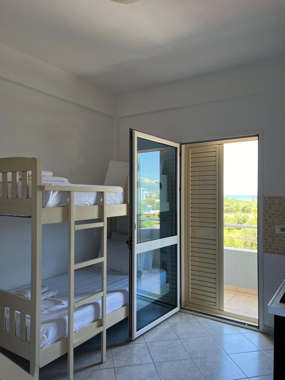 Apartments Rezidenca Sinani Орикум Екстериор снимка