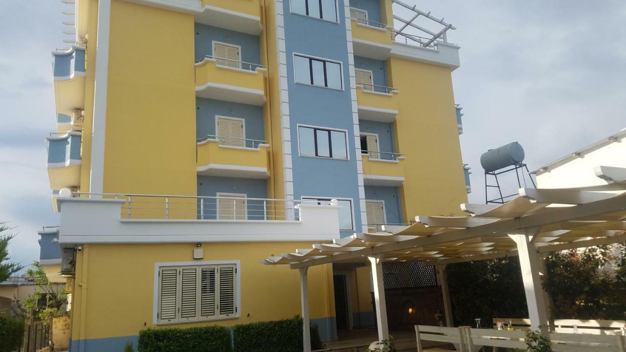 Apartments Rezidenca Sinani Орикум Екстериор снимка